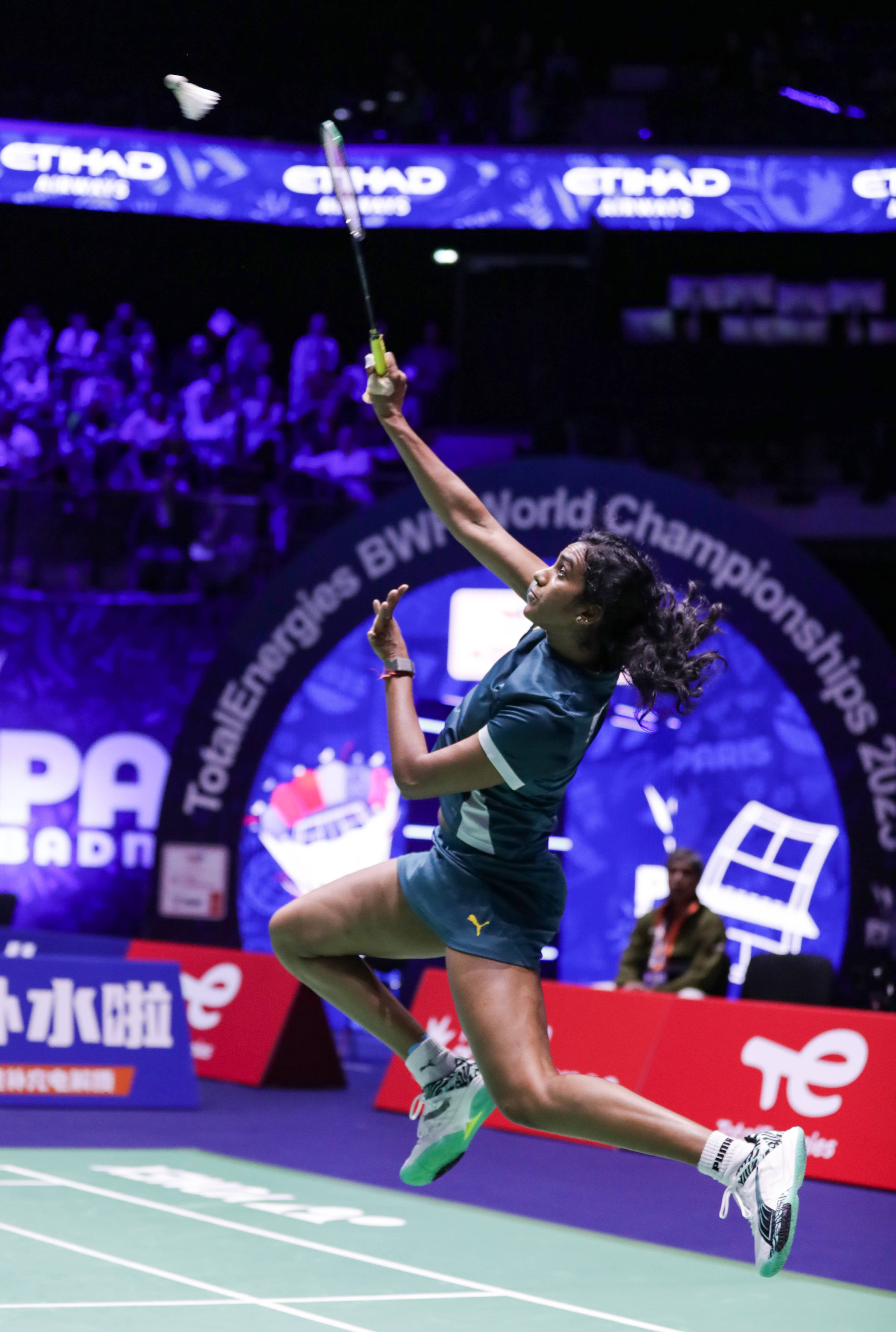 包含印尼羽毛球队横扫印度羽毛球队，辛杜送出助攻的词条