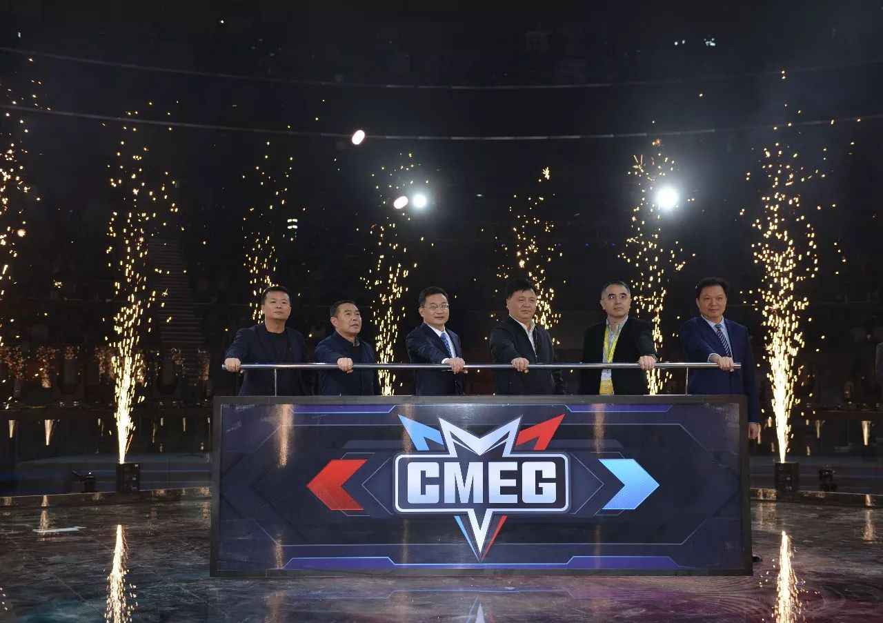 重庆籍球员成功加盟北京球队，为城市争光