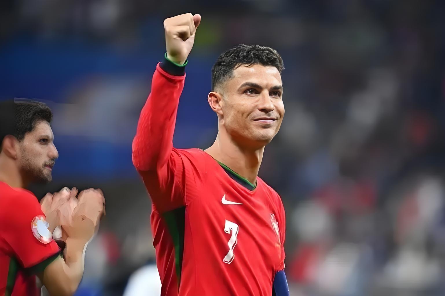 关于欧洲联赛豪门强强对话，胜败之间蕴藏着惊喜的信息