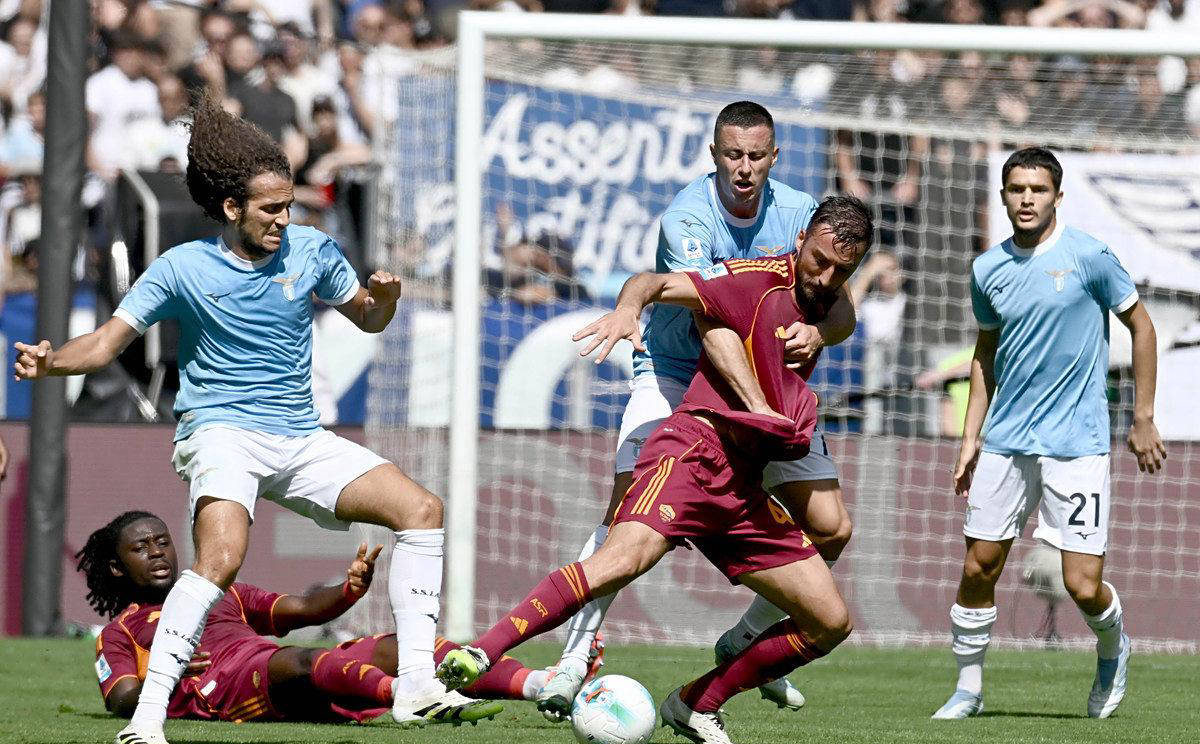 里尔主场大胜里昂,取得重要胜利的简单介绍 里尔主场大胜里昂,取得重要胜利的简单介绍