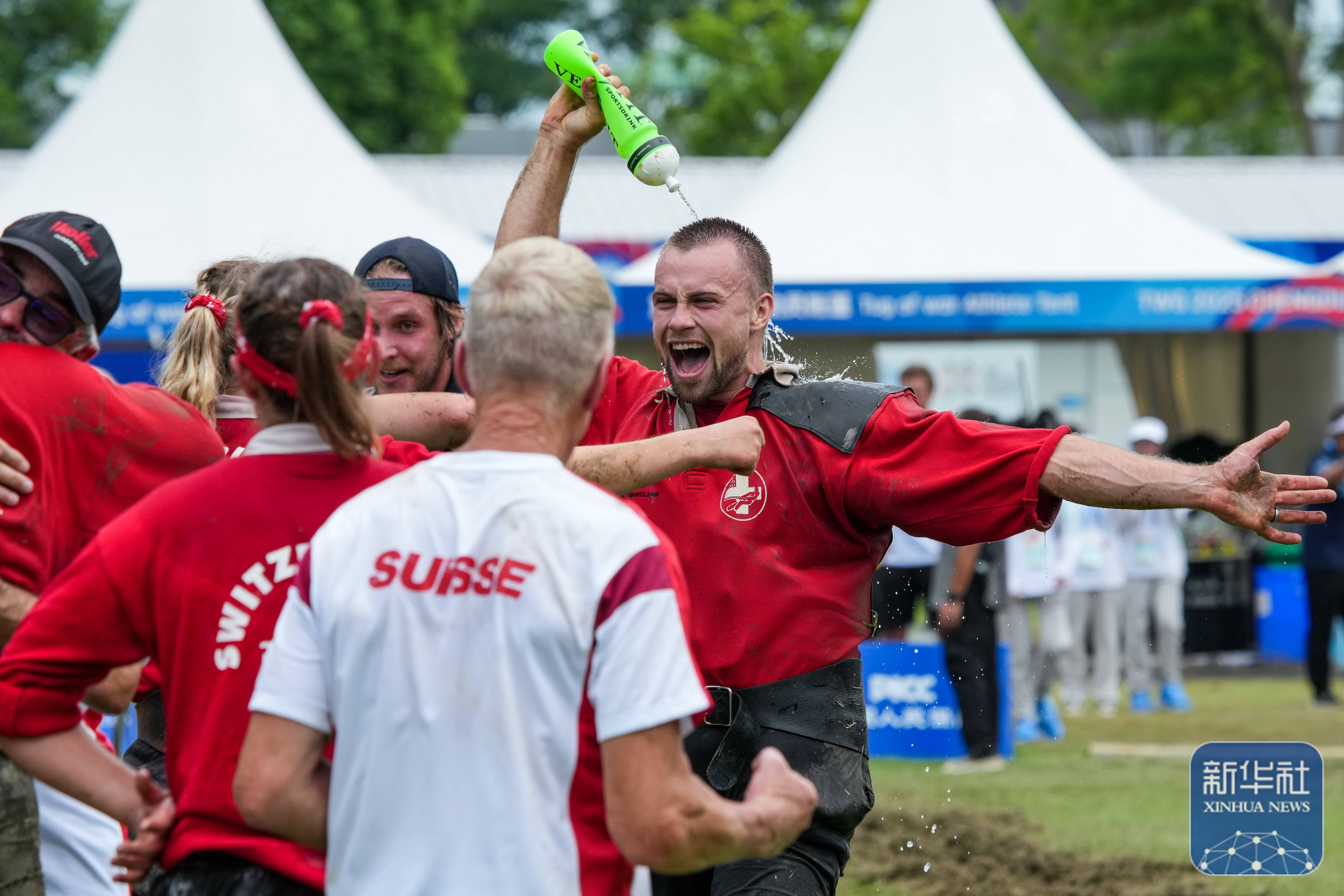 关于瑞士足球超级联赛挑战杯赛开打的信息