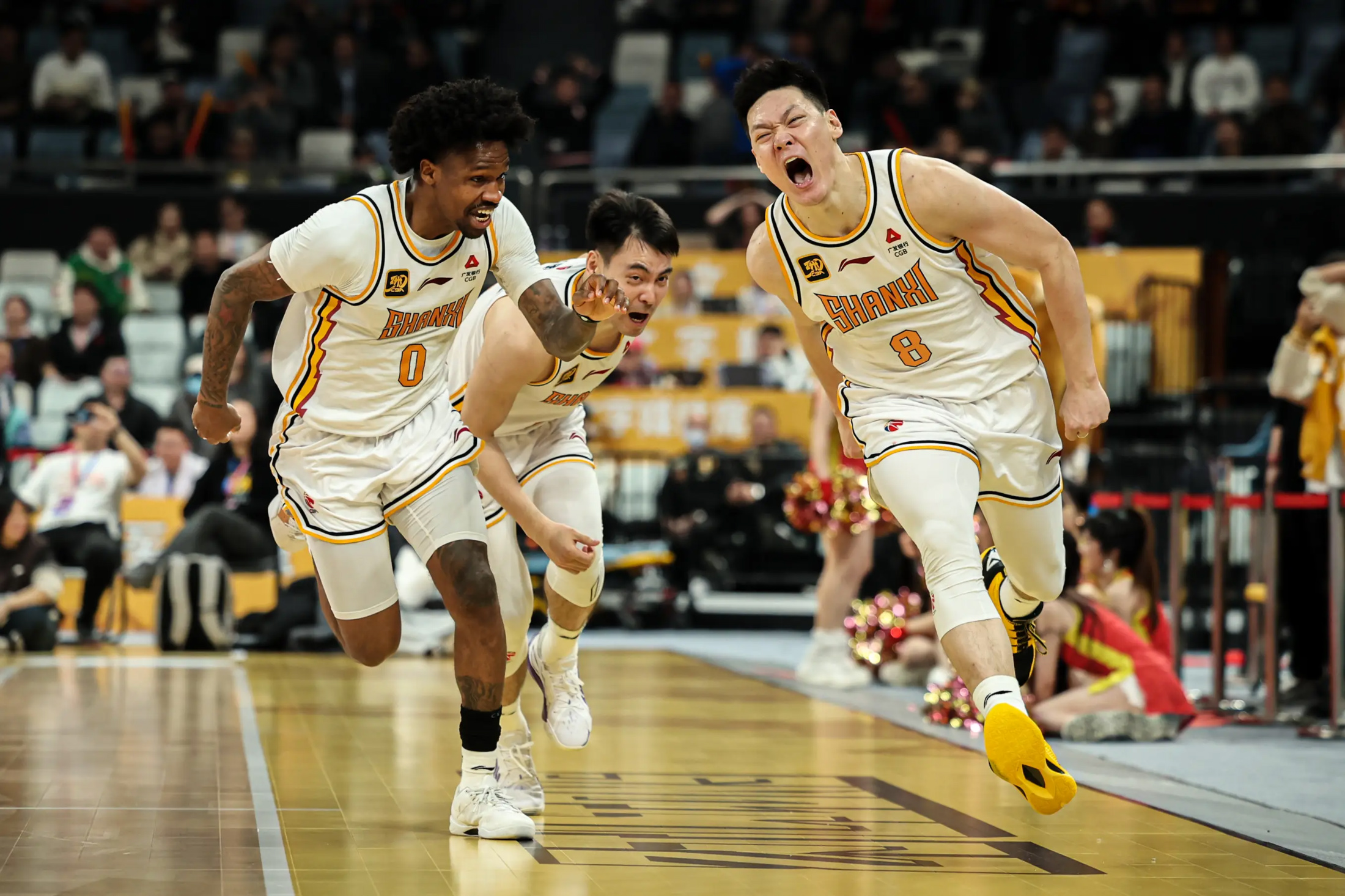 战胜恐惧:两支强队将在赛场上展现出色表现,谁将称霸 战胜恐惧:两支强队将在赛场上展现出色表现,谁将称霸