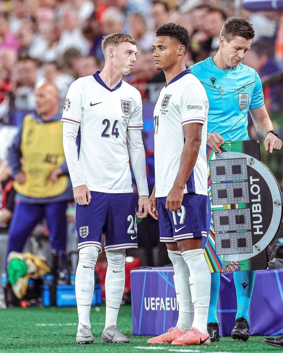 包含德国战胜英格兰，成功挺进四分之一决赛的词条