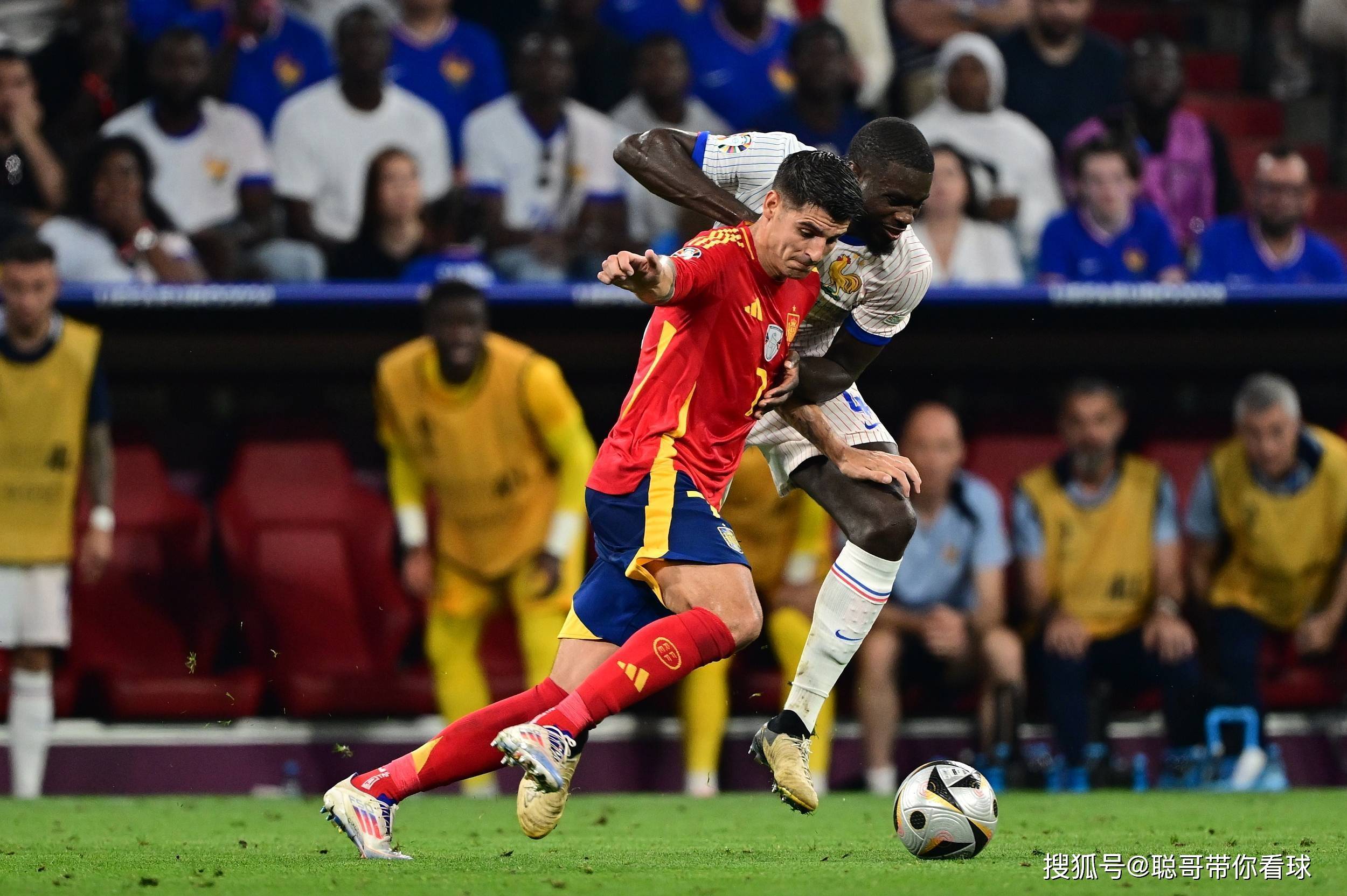 精彩对决！欧国联赛再次掀起球迷热潮