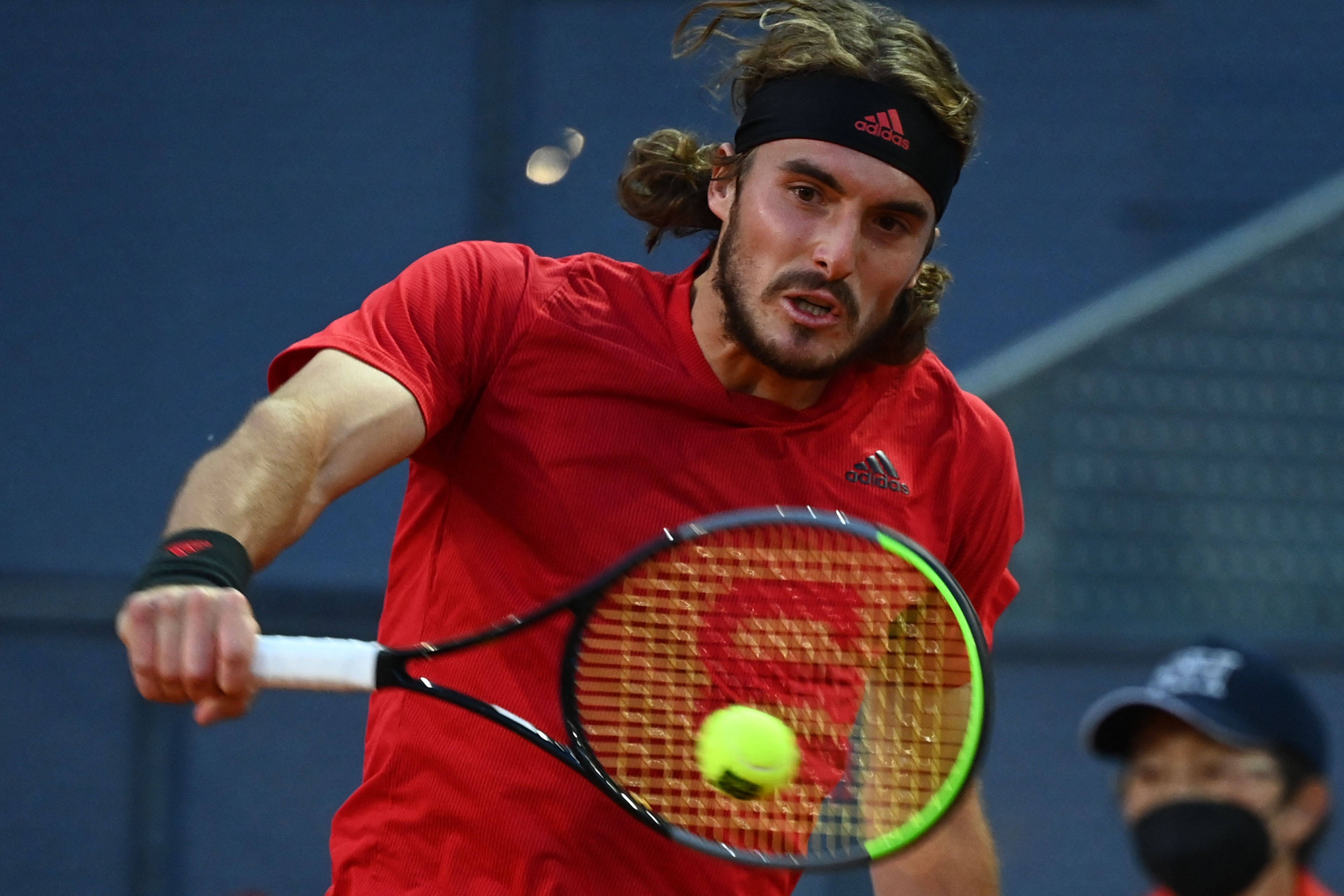 意大利网球队逆转世界网球队，西西帕斯关键制胜