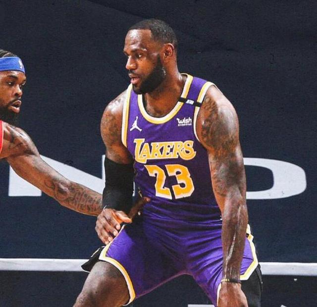 勇士逆转新疆队，浓眉哥扛起全队